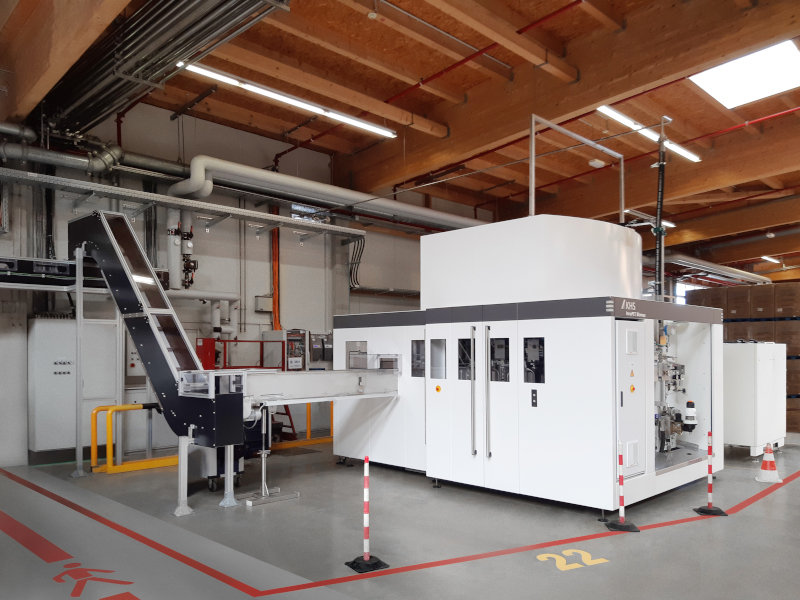 KHS PRESENTS ENERGY-EFFICIENT PRODUCTION OF WEIGHT-OPTIMIZED OVAL PET BOTTLES